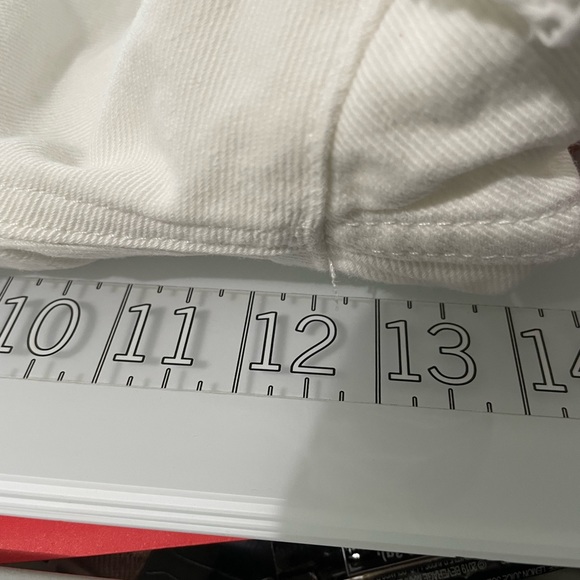 MADEWELL Relaxed Denim Short in Tile White 31 - Picture 11 of 12